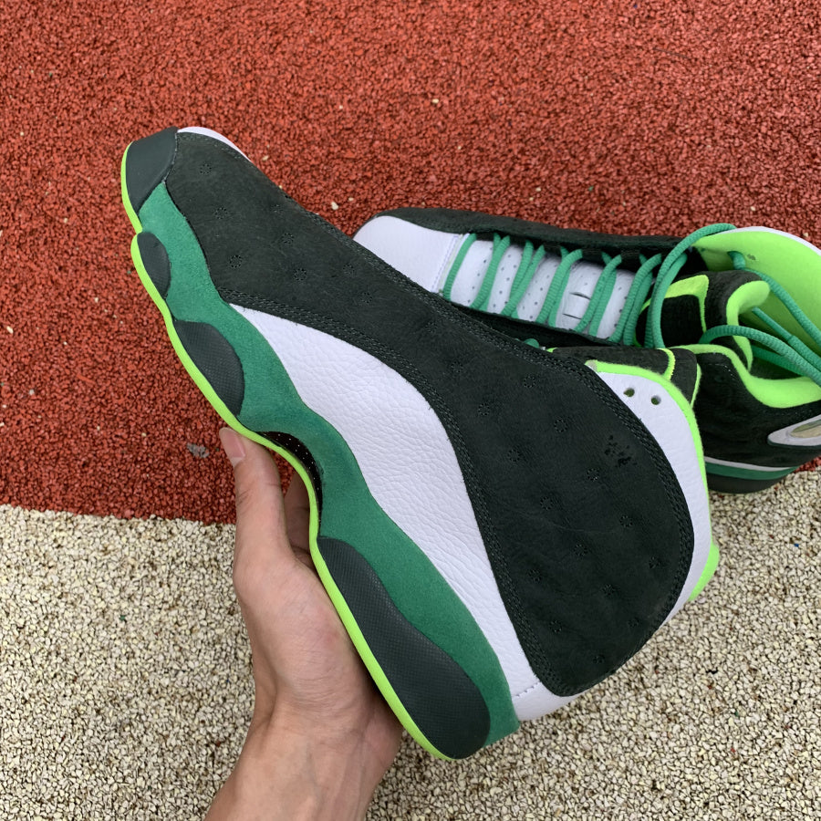 Jordan 13 Retro Oregon Ducks PE