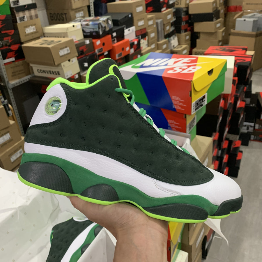 Jordan 13 Retro Oregon Ducks PE