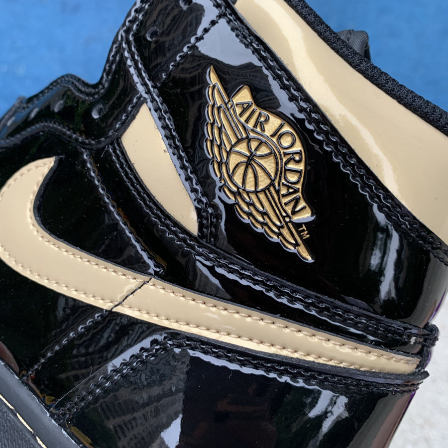Jordan 1 Retro High Black Metallic Gold (2020)