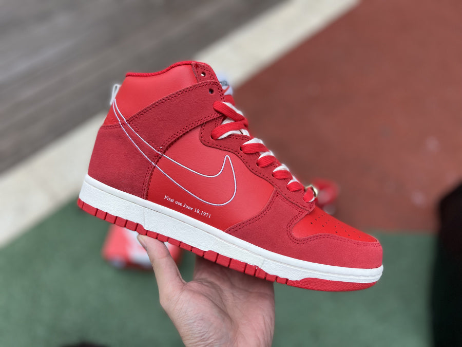 Nike Dunk High First Use Red