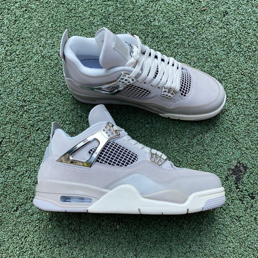 Jordan 4 Retro Frozen Moments (Women's)