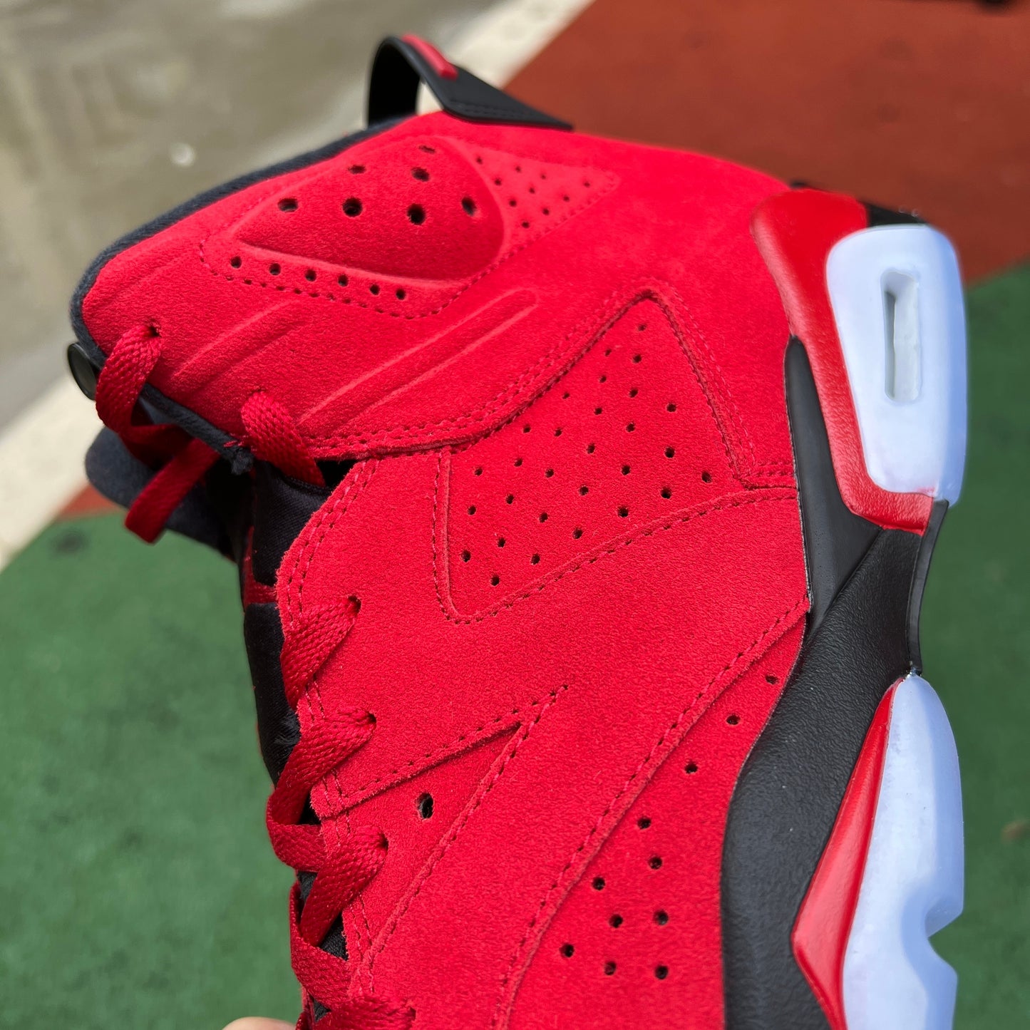 Jordan 6 Retro Toro Bravo