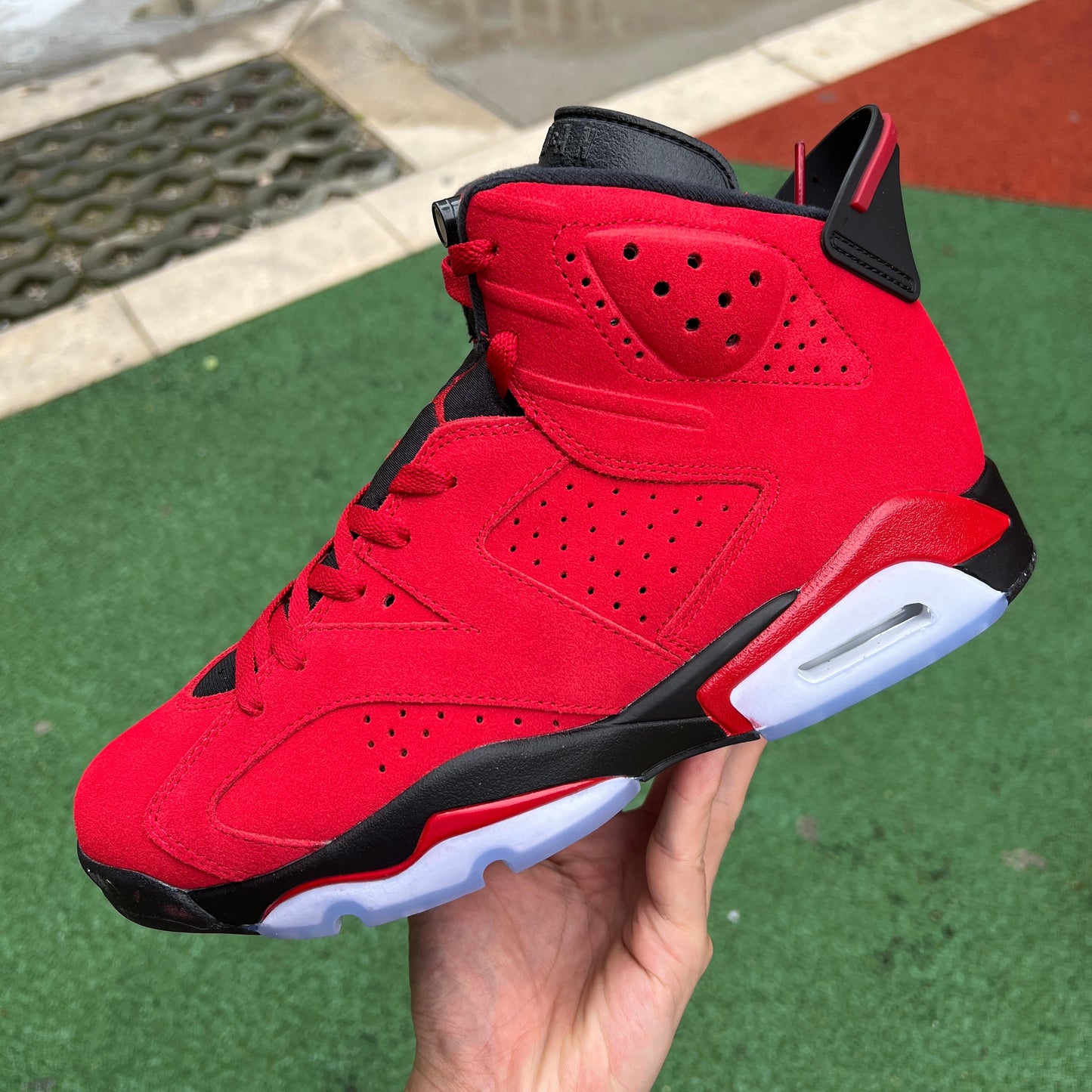 Jordan 6 Retro Toro Bravo