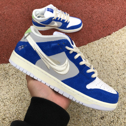 Nike SB Dunk Low Pro Fly Streetwear