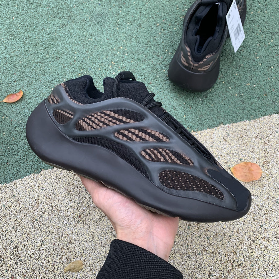 adidas Yeezy 700 V3 Clay Brown