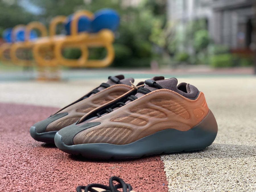 adidas Yeezy 700 V3 Copper Fade