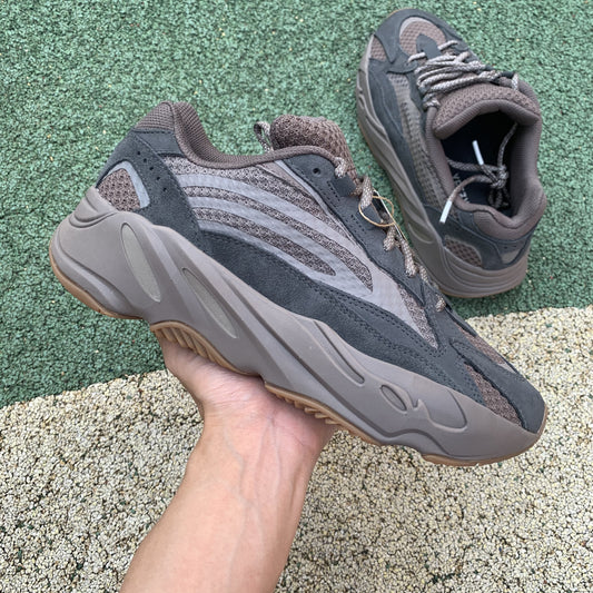 adidas Yeezy Boost 700 V2 Mauve