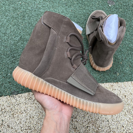 adidas Yeezy Boost 750 Light Brown Gum (Chocolate)