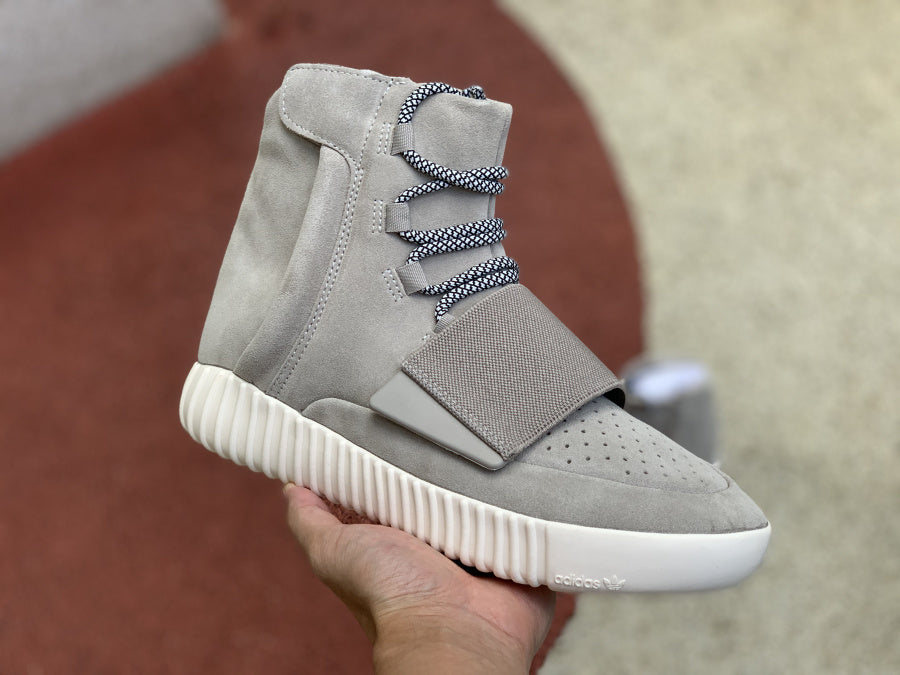 adidas Yeezy Boost 750 OG Light Brown