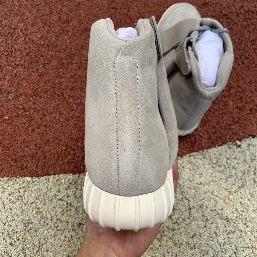 adidas Yeezy Boost 750 OG Light Brown