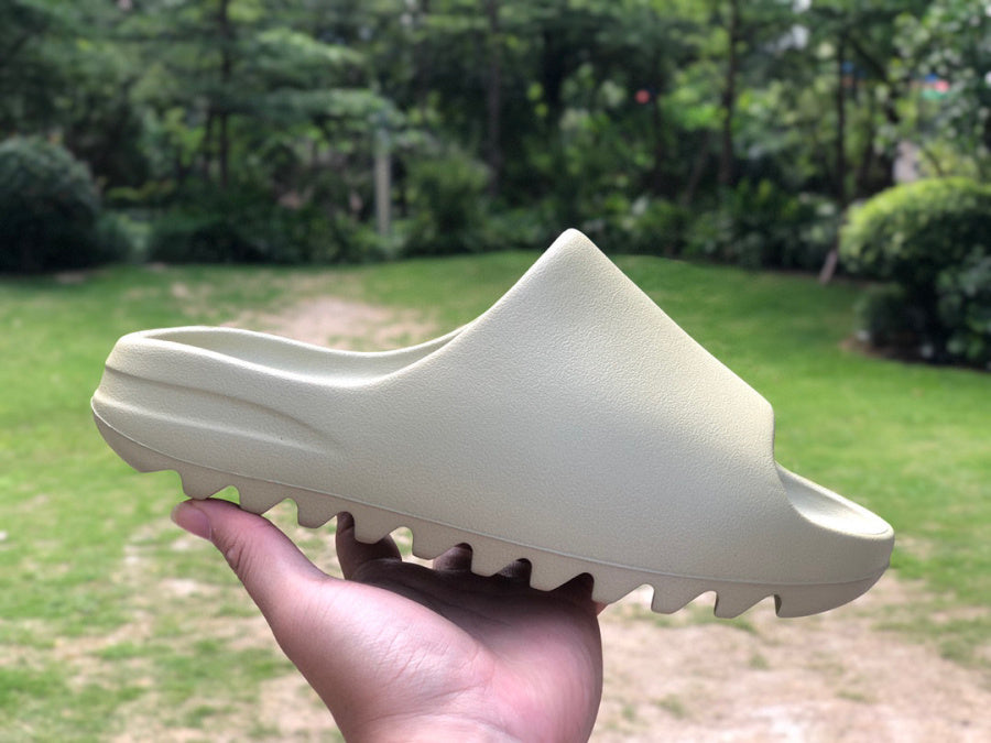 adidas Yeezy Slide Resin (2022)