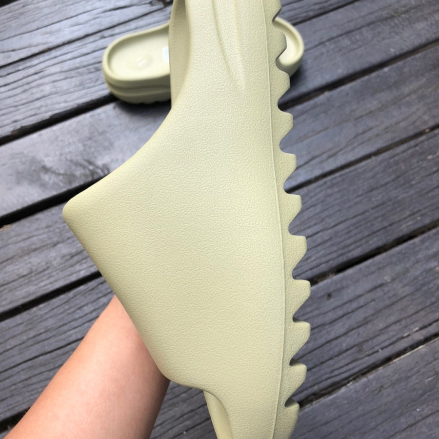 adidas Yeezy Slide Resin (2022)