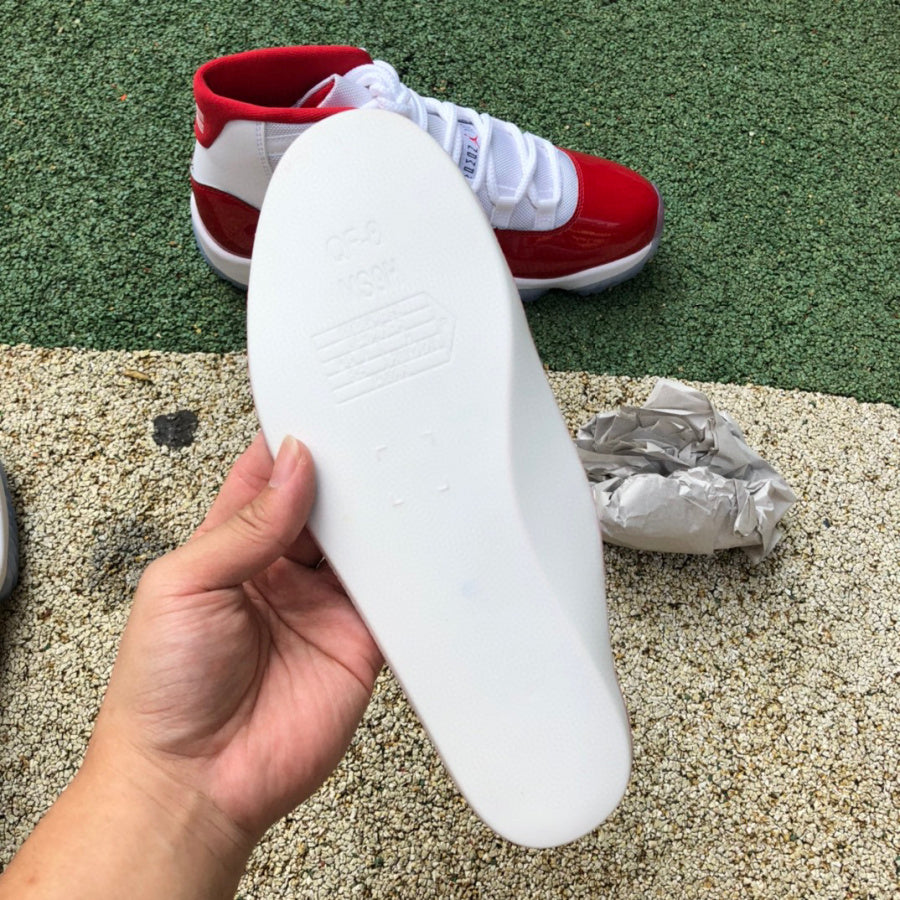 Jordan 11 Retro Cherry (2022)