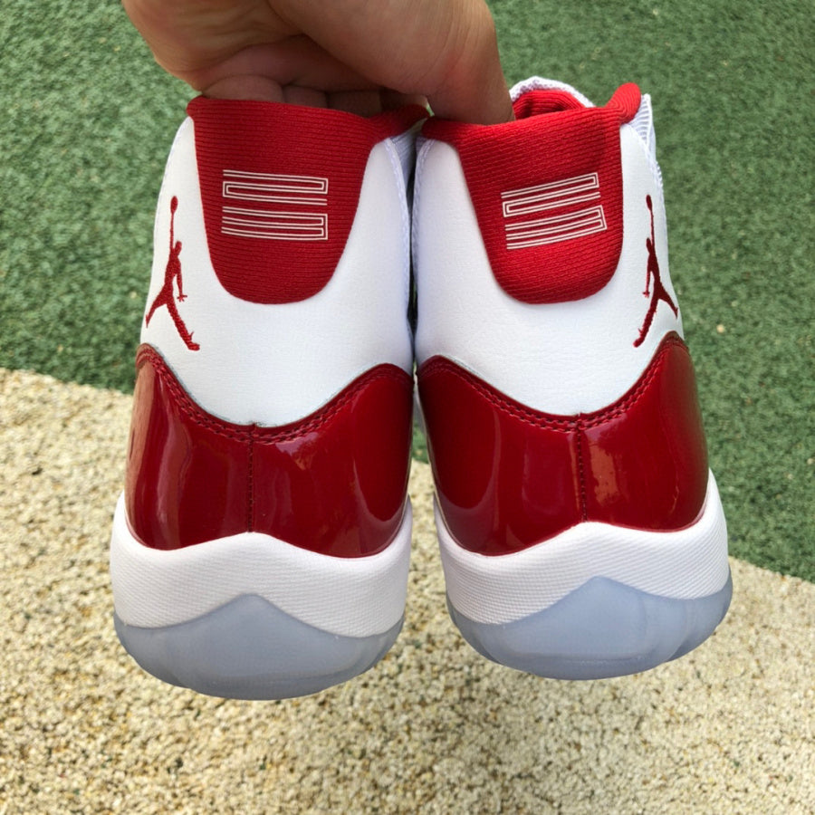 Jordan 11 Retro Cherry (2022)