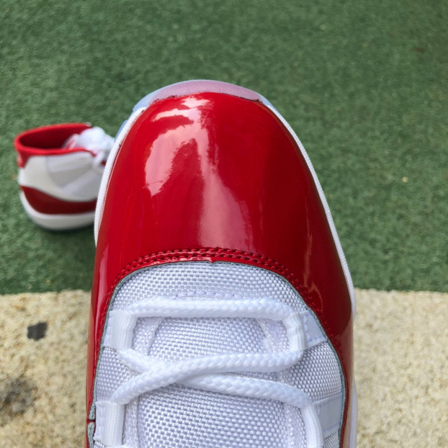 Jordan 11 Retro Cherry (2022)