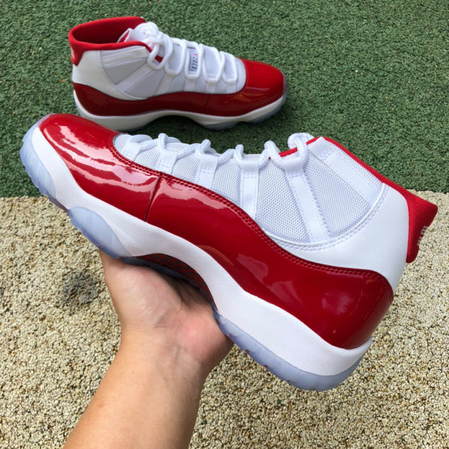 Jordan 11 Retro Cherry (2022)