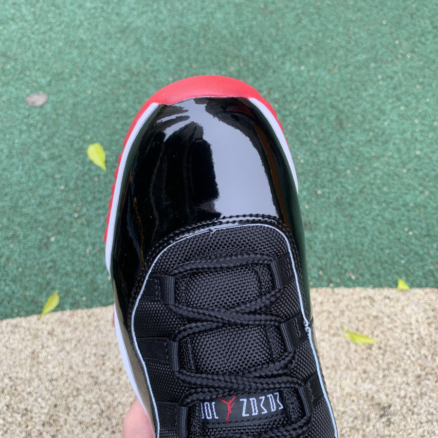 Jordan 11 Retro Playoffs Bred (2019)