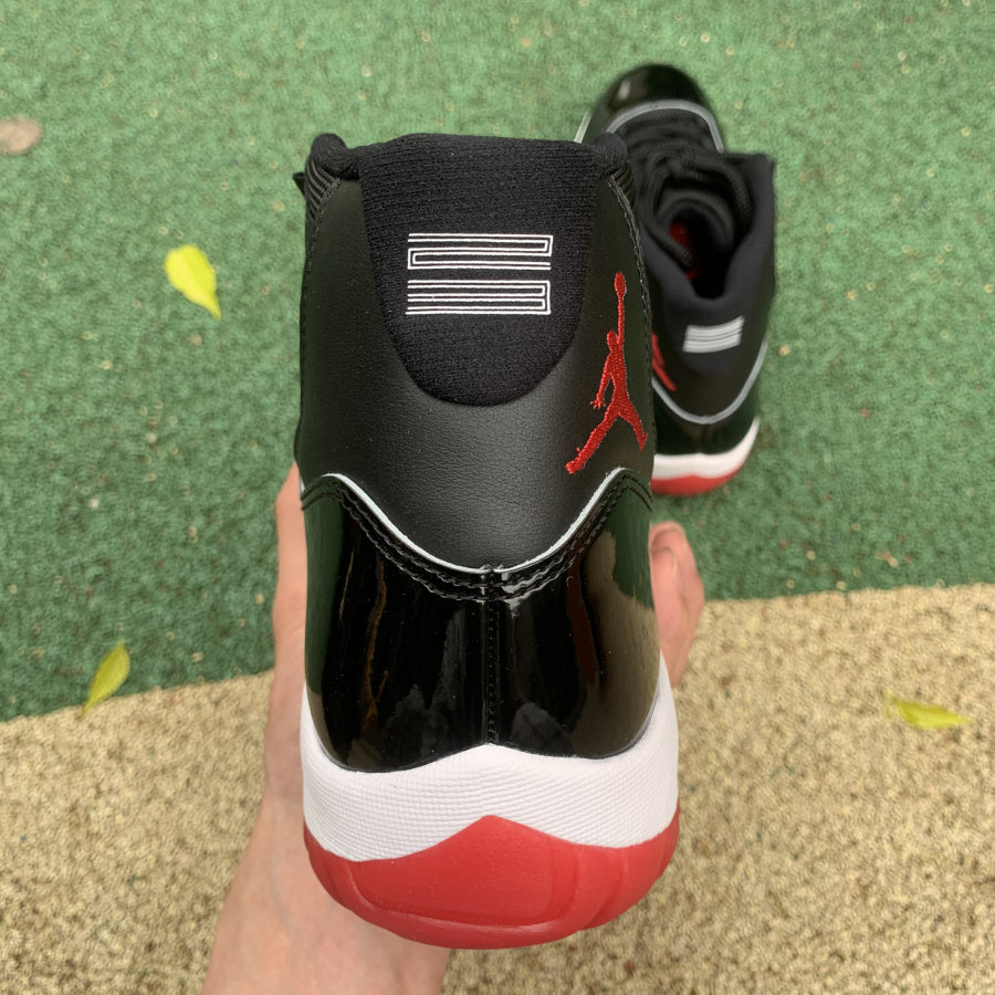 Jordan 11 Retro Playoffs Bred (2019)