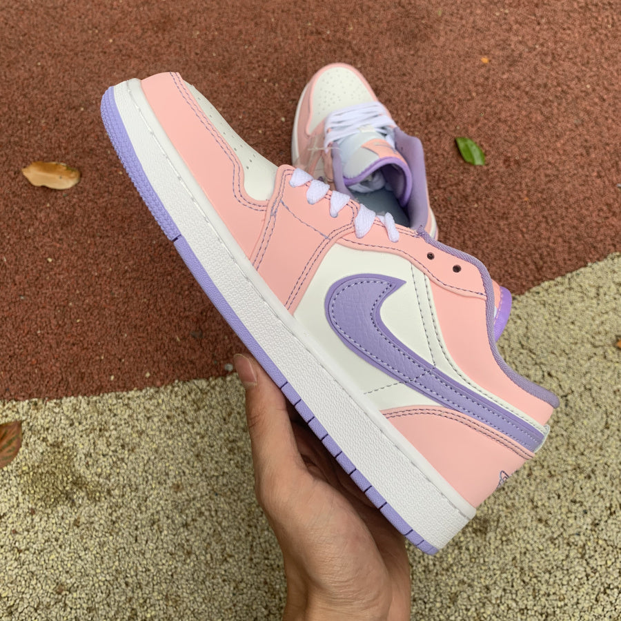 Jordan 1 Low SE Arctic Punch