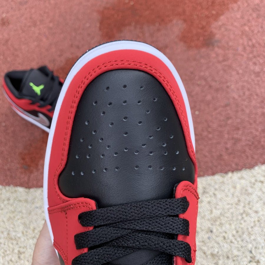 Jordan 1 Low Black Green Pulse Gym Red