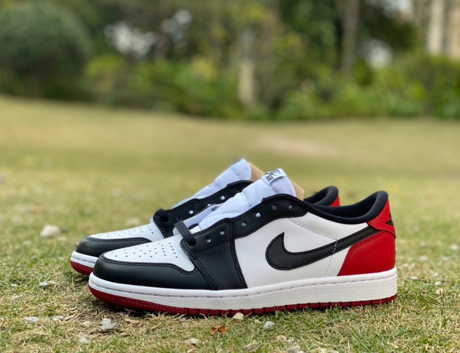 Jordan 1 Low Black Toe