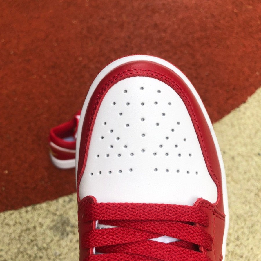 Jordan 1 Low Cardinal Red