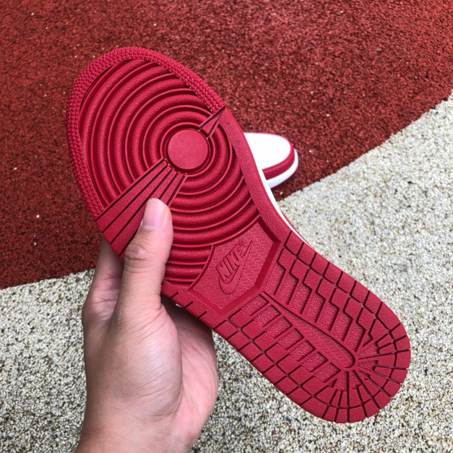 Jordan 1 Low Cardinal Red