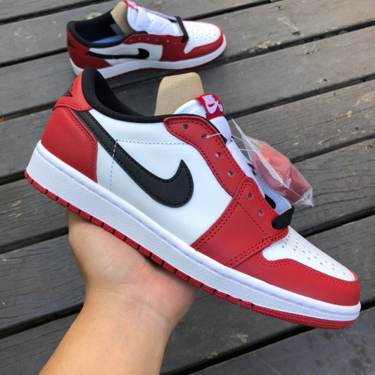 Jordan 1 Retro Low Chicago (2016)