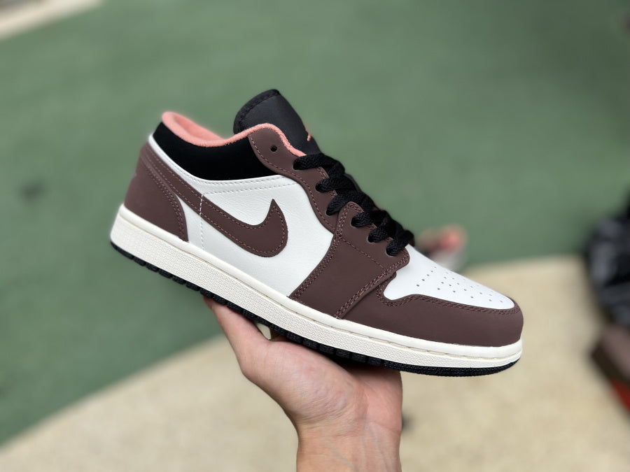 Jordan 1 Low Mocha