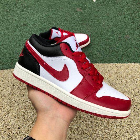 Jordan 1 Low Reverse Black Toe