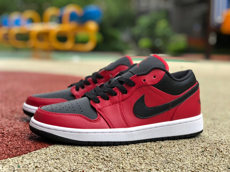 Jordan 1 Low Reverse Bred Pebbled Swoosh