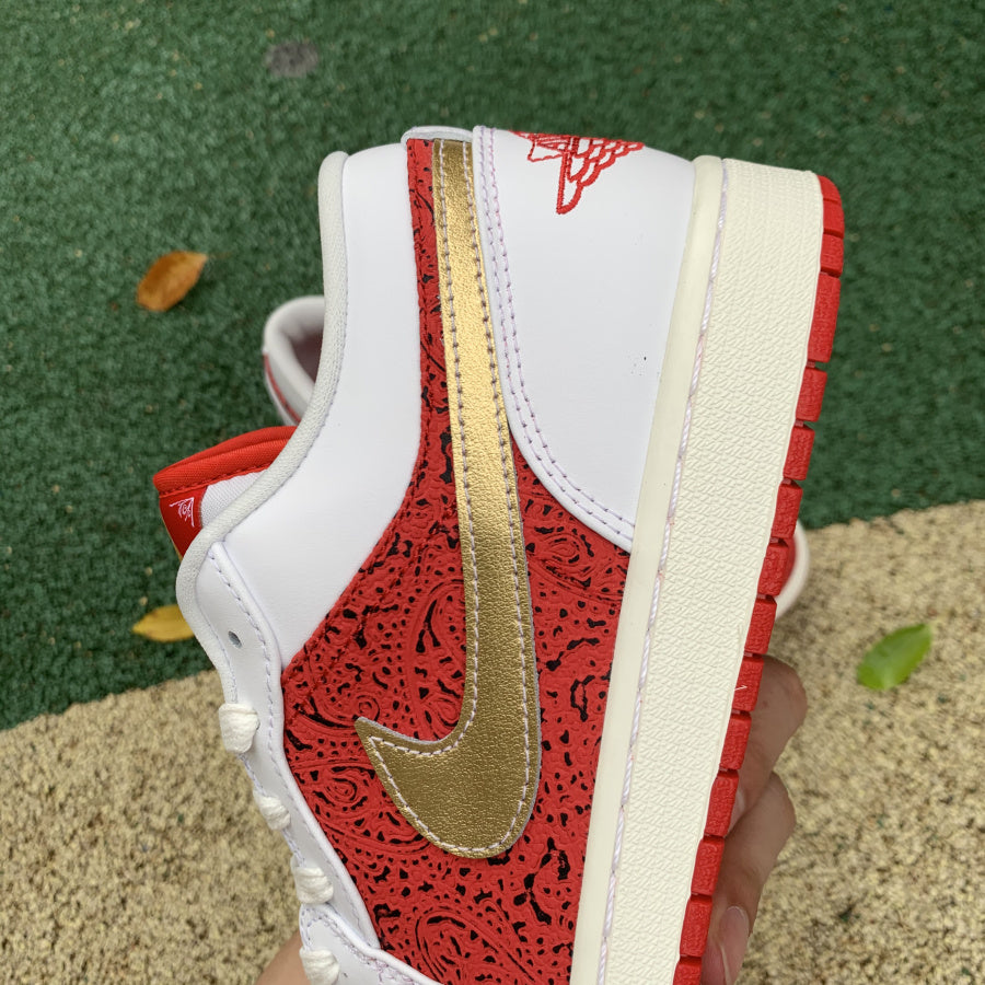 Jordan 1 Low Spades