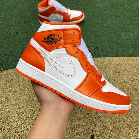 Jordan 1 Mid Metallic Orange