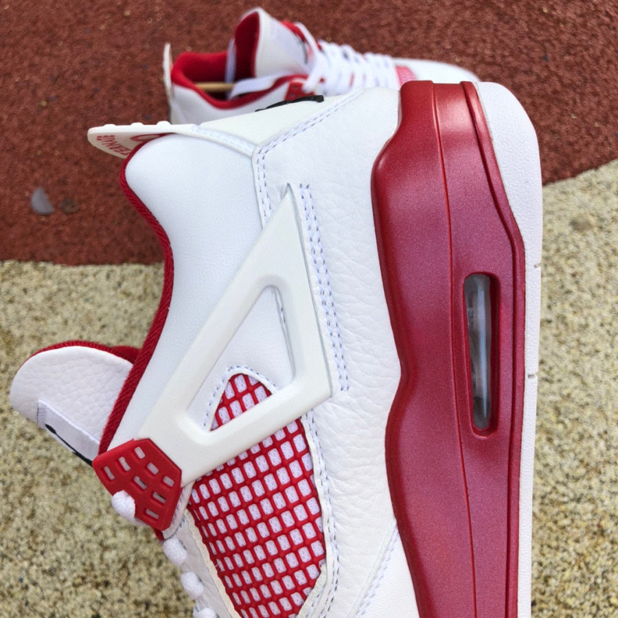 Jordan 4 Retro Alternate 89