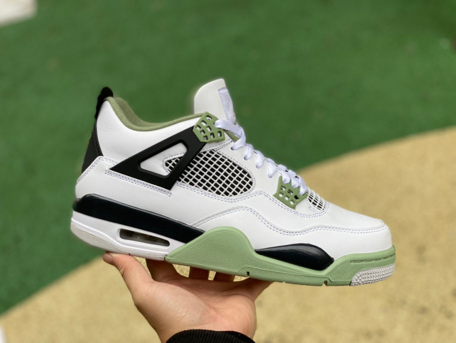 Jordan 4 Retro Seafoam