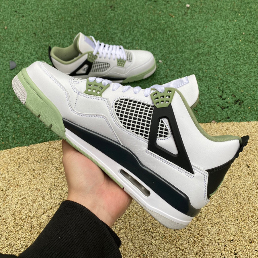 Jordan 4 Retro Seafoam