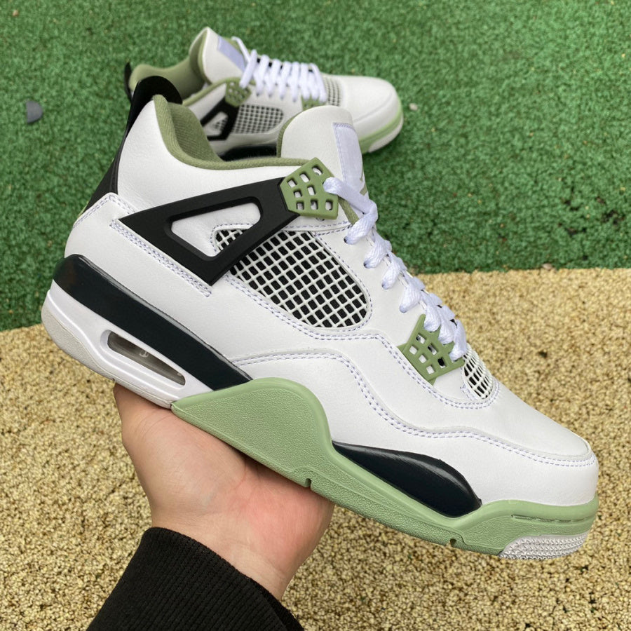 Jordan 4 Retro Seafoam