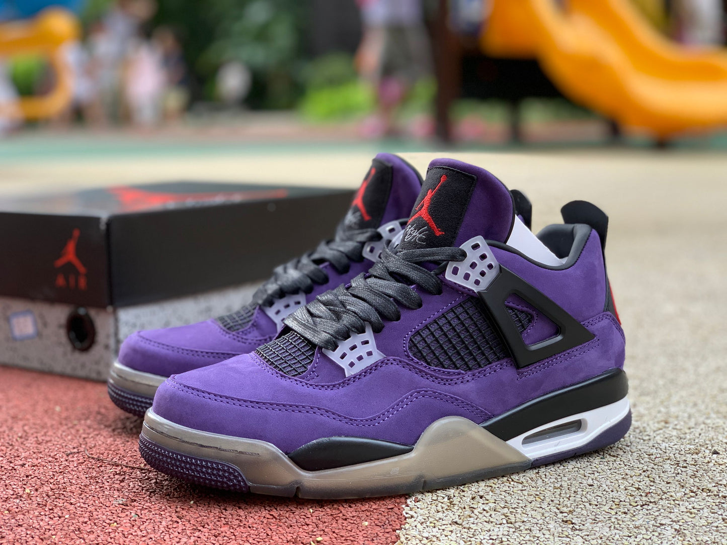 Jordan 4 Retro Travis Scott Purple (Friends and Family)
