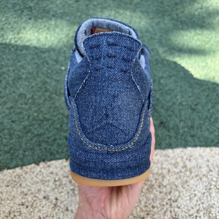 Jordan 4 Retro Levi's Denim