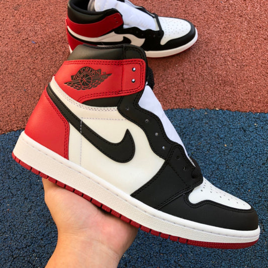 Jordan 1 Retro High Black Toe (2016)