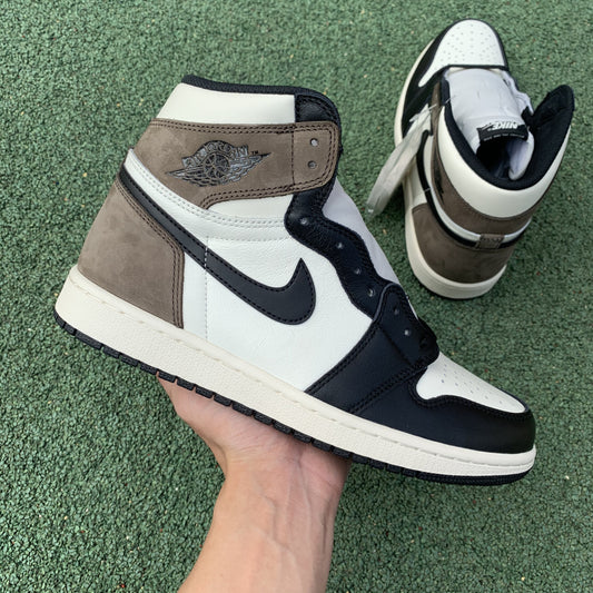 Jordan 1 Retro High Dark Mocha