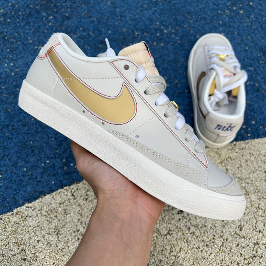 Nike Blazer Low 77 Light Bone Removable Swoosh