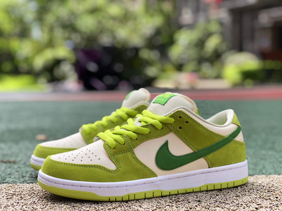 Nike SB Dunk Low Green Apple