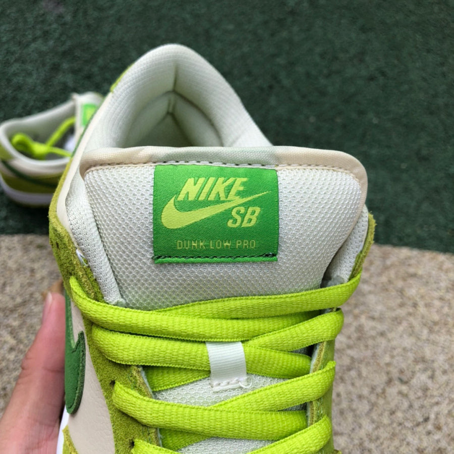 Nike SB Dunk Low Green Apple